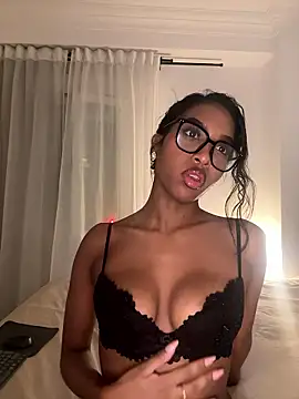 IamCrystal2 online show from 01/19/26, 01:42