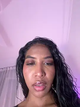 IamCrystal2 online show from 05/25/26, 08:48