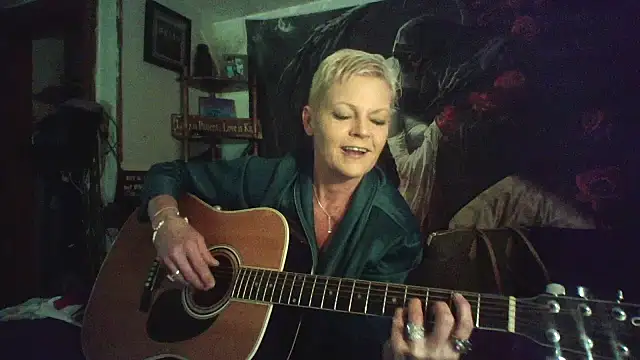 Snapshot of jadegilf1 chatting on 04/06/26, 06:42 jadegilf1 online show from 04/06/26, 06:42