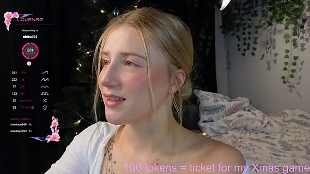 Snapshot of ArianaMur chatting on 12/24/24, 03:27 ArianaMur online show from 12/24/24, 03:27