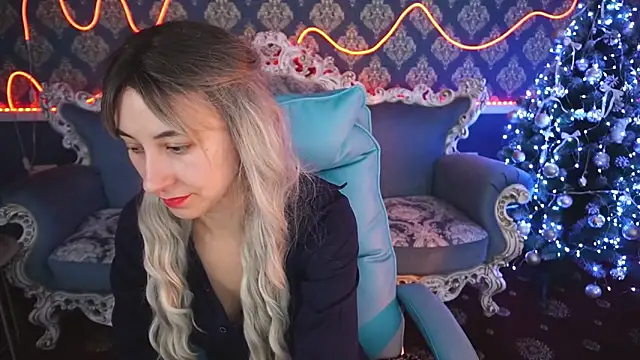 Roxy Rayy online show from 01/15/25, 09:45