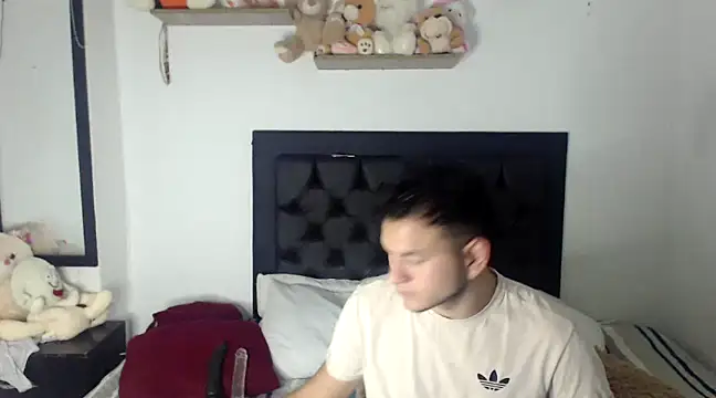 Latin Boy24 online show from 02/28/25, 12:21