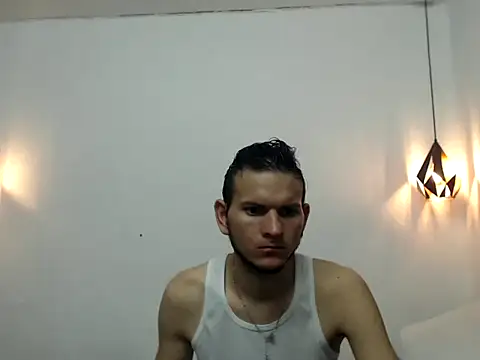 Latin Boy24 online show from 09/18/25, 05:26