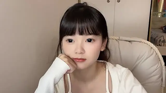 Snapshot of max688 chatting on 12/12/24, 08:03 max688 online show from 12/12/24, 08:03