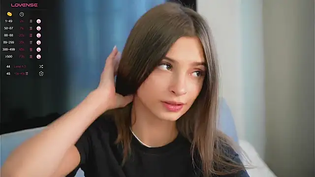 EvaLung777 online show from 09/13/25, 08:14