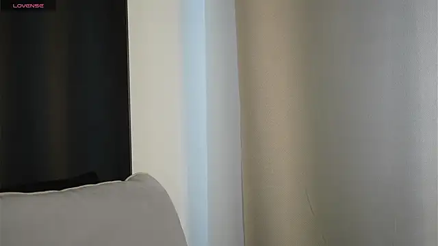 EvaLung777 online show from 10/14/25, 08:26