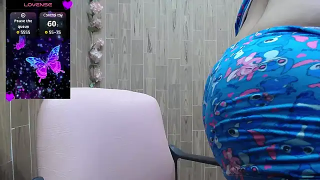 Snapshot of solyeria chatting on 03/20/25, 06:52 solyeria online show from 03/20/25, 06:52