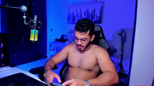 BrunoD31 online show from 12/17/25, 05:35