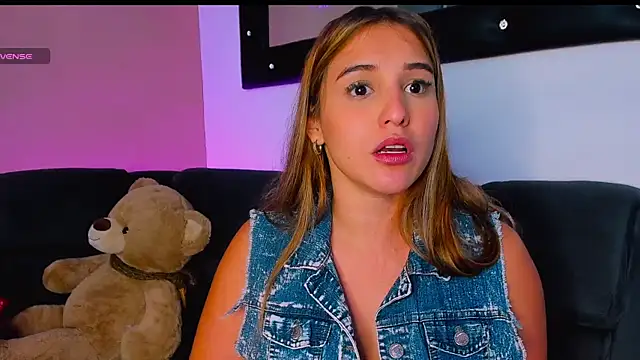 sophijenner online show from 12/03/24, 07:10