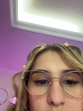 sophijenner online show from 03/17/25, 02:12