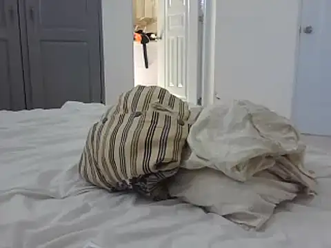 Snapshot of adele-33 chatting on 03/01/25, 07:15 adele-33 online show from 03/01/25, 07:15