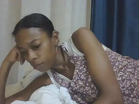 Snapshot of adele-33 chatting on 02/17/26, 01:13 adele-33 online show from 02/17/26, 01:13