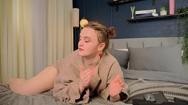 Lella Ryann  online show from 01/29/25, 03:54