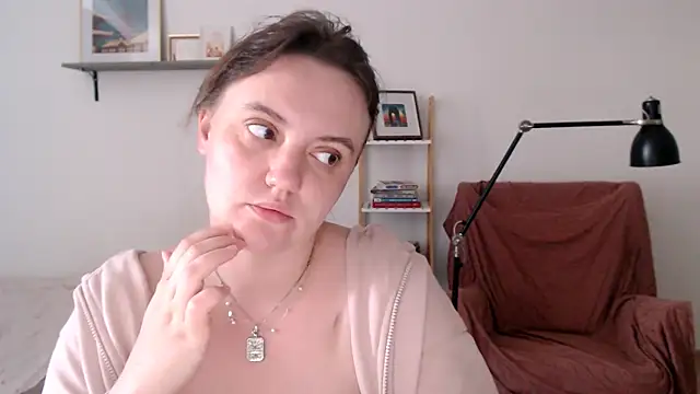 Lella Ryann  online show from 07/19/26, 11:47