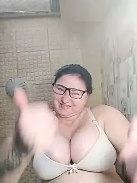 Holly-69 online show from 11/23/25, 11:10