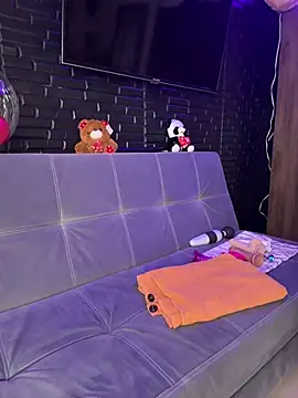 missycanoo online show from 03/10/25, 02:50