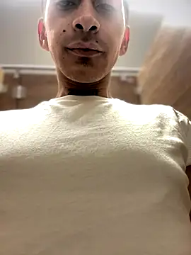 Snapshot of hotexoticbrunettes_24cm chatting on 11/05/25, 10:21 hotexoticbrunettes 24cm online show from 11/05/25, 10:21