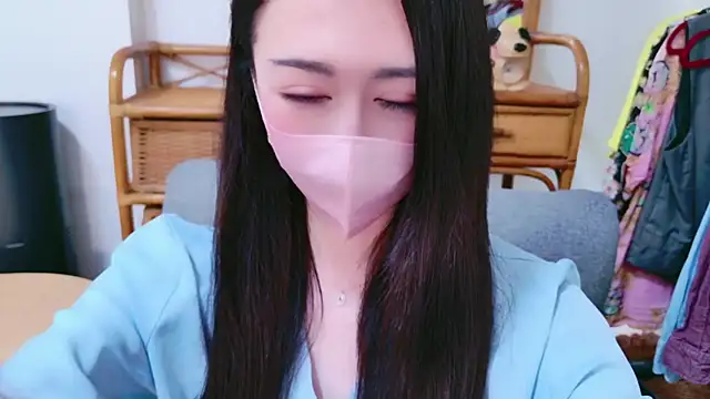 Snapshot of aya__me chatting on 03/16/25, 06:31 aya me online show from 03/16/25, 06:31