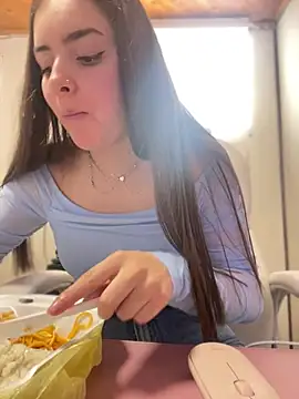 imlindapink online show from 02/15/25, 06:33