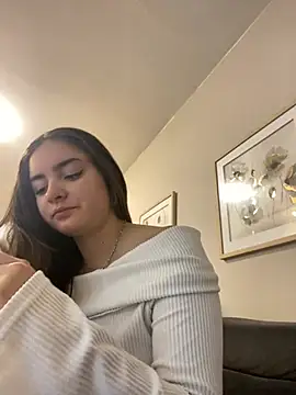 imlindapink online show from 03/18/25, 04:59