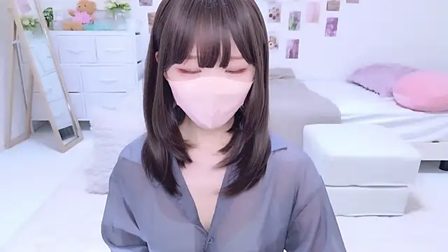 Snapshot of 328_mitsuha chatting on 11/09/25, 11:19 328 mitsuha online show from 11/09/25, 11:19