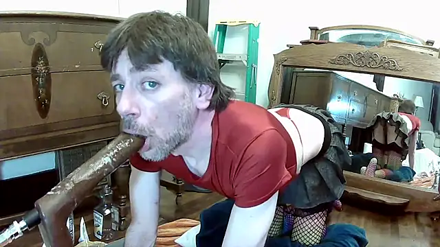 Snapshot of MaxJr8008 chatting on 09/19/25, 06:15 MaxJr8008 online show from 09/19/25, 06:15