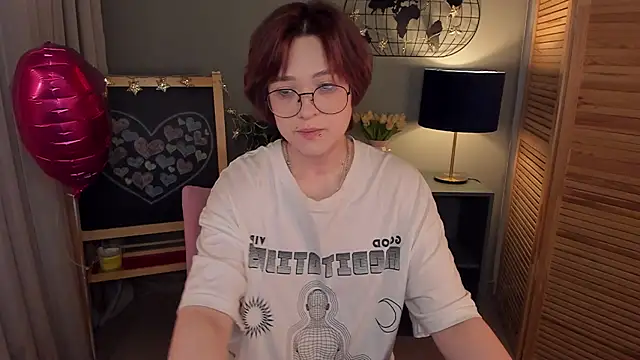 fiamoory online show from 02/19/25, 07:39