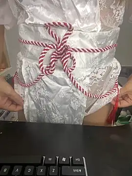 Snapshot of Hotqueensex chatting on 01/01/25, 05:33 Hotqueensex online show from 01/01/25, 05:33