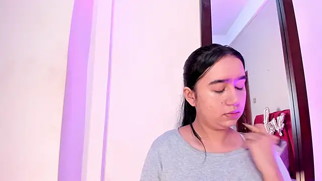 LaraGoldd online show from 02/14/26, 12:51