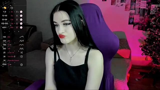 Snapshot of Molly_Crystall chatting on 01/15/25, 02:38 Molly Crystall online show from 01/15/25, 02:38