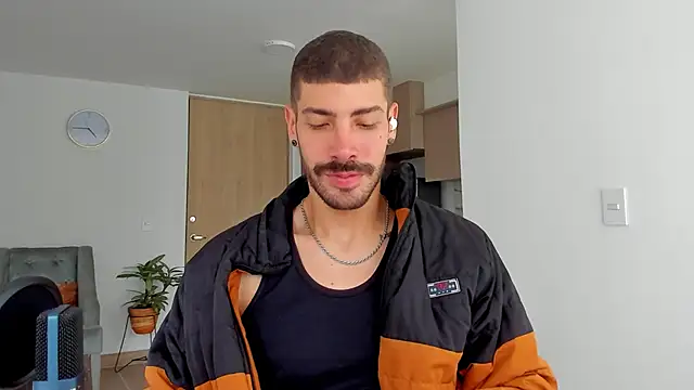 Guyinthemountain online show from 12/26/24, 12:16