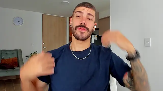 Guyinthemountain online show from 01/05/25, 01:36