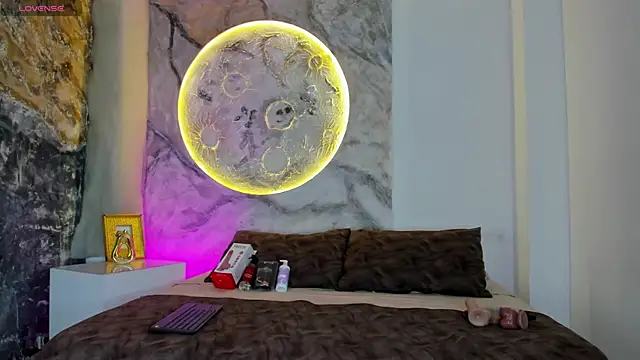 JulietaKane online show from 01/11/26, 04:06