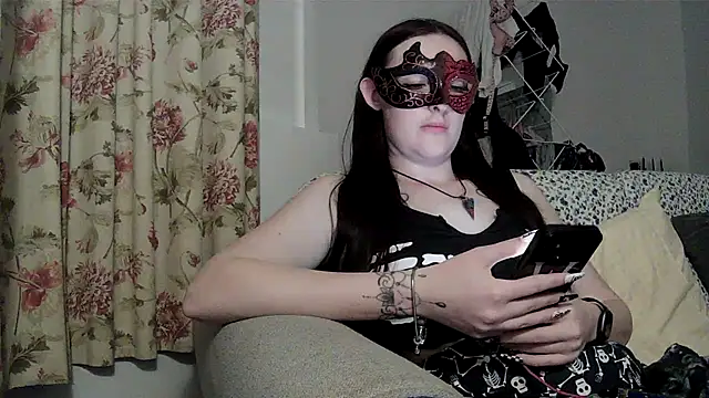 LexiSnowUK online show from 03/23/26, 09:41