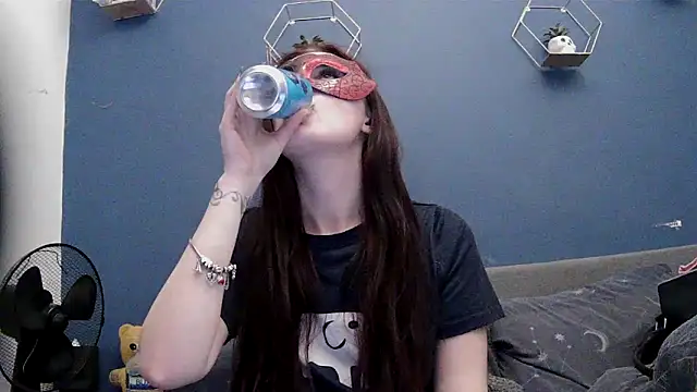 LexiSnowUK online show from 03/31/26, 08:53