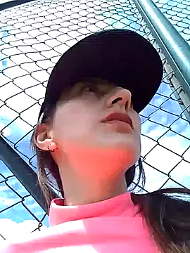  jade white  online show from 02/22/26, 03:32