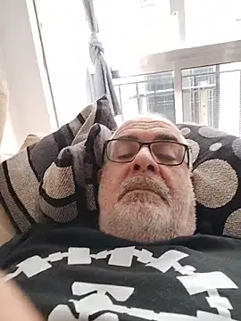 Satiro Sevilla online show from 02/12/26, 02:45