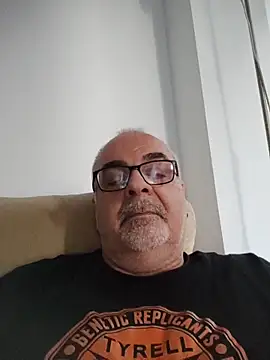 Snapshot of Satiro_Sevilla chatting on 04/18/26, 07:07 Satiro Sevilla online show from 04/18/26, 07:07
