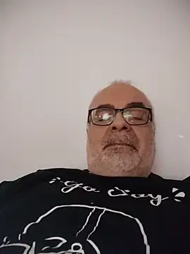Snapshot of Satiro_Sevilla chatting on 04/29/26, 09:54 Satiro Sevilla online show from 04/29/26, 09:54