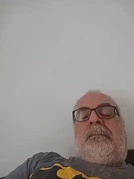 Snapshot of Satiro_Sevilla chatting on 05/04/26, 05:09 Satiro Sevilla online show from 05/04/26, 05:09