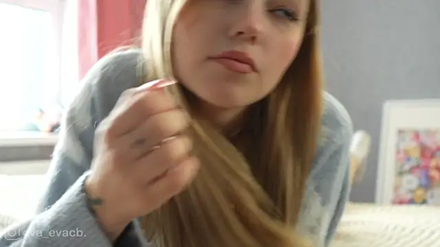 norakisses online show from 03/06/25, 09:58