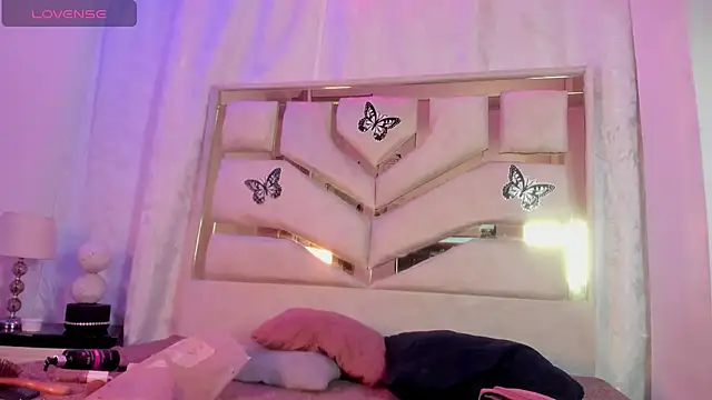 Strella ferrera online show from 03/31/26, 08:31