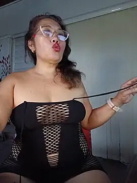 anniecoopeer online show from 02/06/26, 11:46