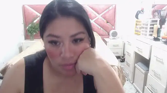 Snapshot of moan_sex2 chatting on 03/11/25, 05:38 moan sex2 online show from 03/11/25, 05:38