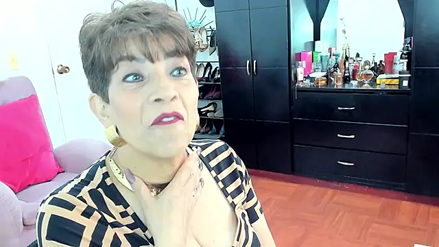 Angelina Stone 65 online show from 10/16/25, 01:23