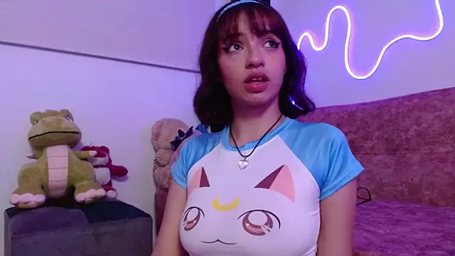 Snapshot of evie_cloud chatting on 03/19/25, 04:36 evie cloud online show from 03/19/25, 04:36