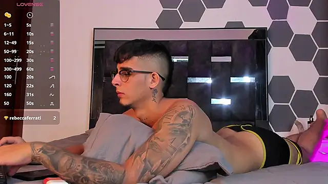 iamcamiloo  online show from 02/01/25, 08:29