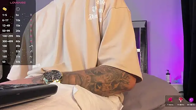 iamcamiloo  online show from 03/01/25, 08:45