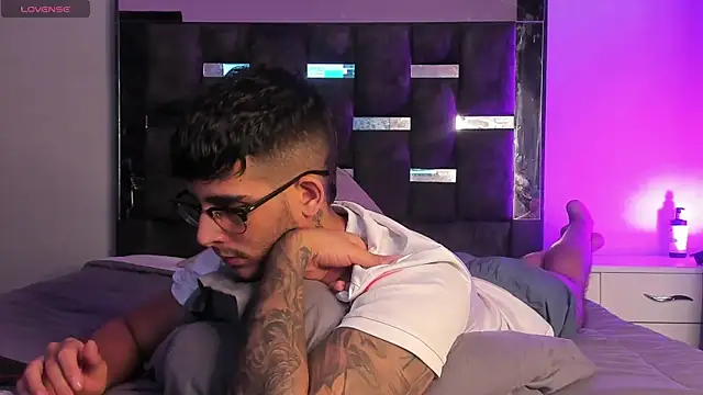 iamcamiloo  online show from 03/07/25, 07:30