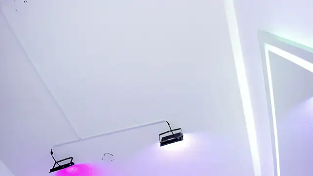 Ema louis  online show from 12/19/24, 06:12